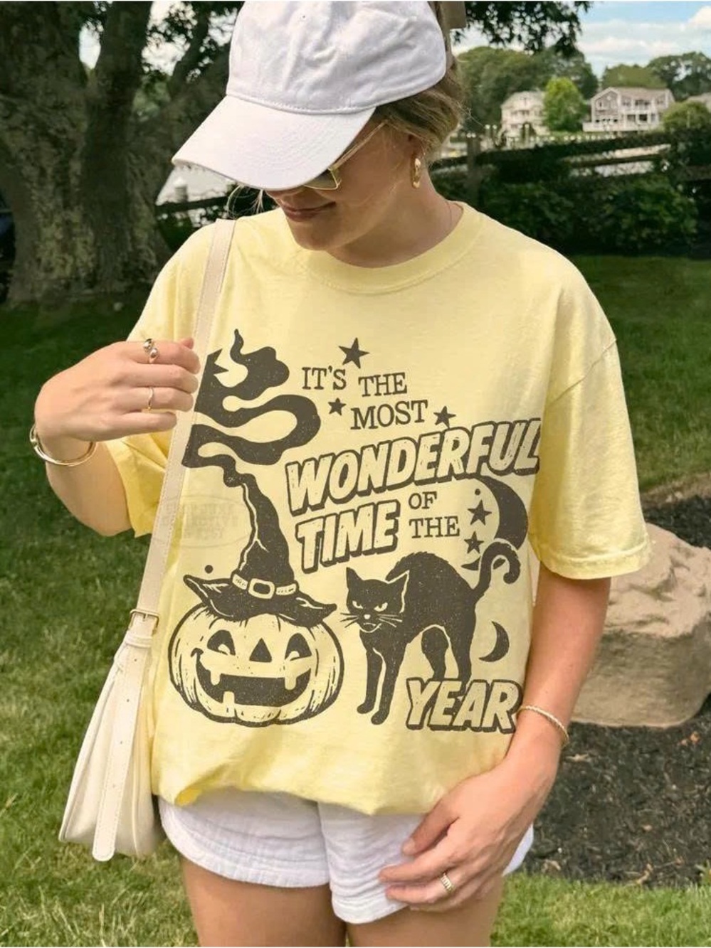 Yellow Cat Halloween Graphic Tee - Unbranded
